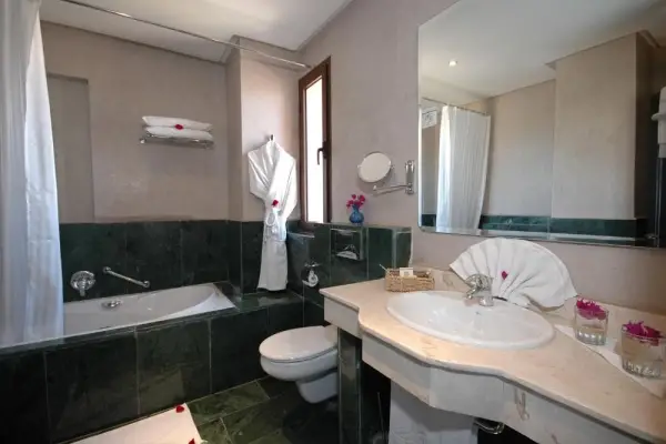 Zalagh Kasbah Hotel & Spa 6